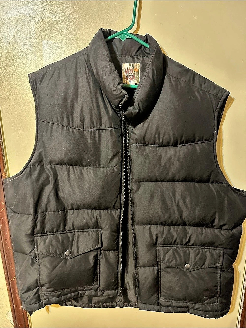 Old Navy Men's Quilted Vest in Black Size XXL Like New